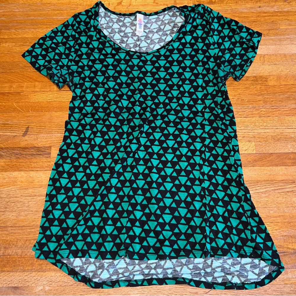 LuLaRoe XS Classic T Black Teal Triangle Geometric‎ Short Sleeve Round Neck Top